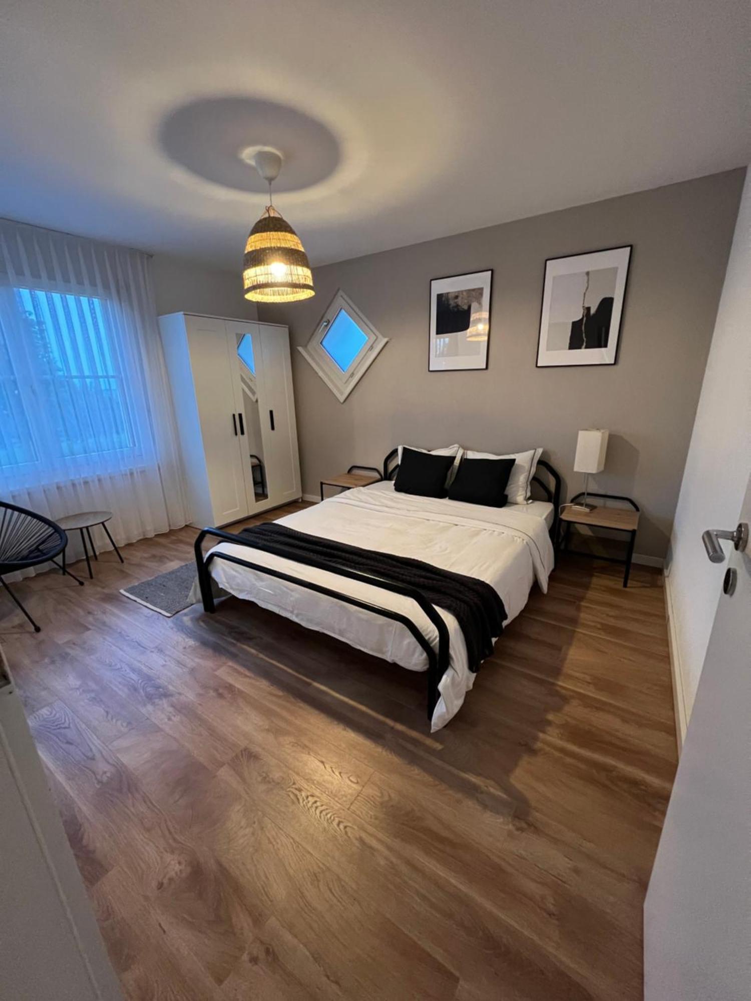 Black&White Apartment Uzwil 외부 사진