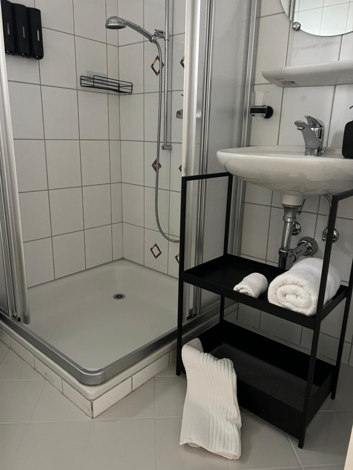 Black&White Apartment Uzwil 외부 사진